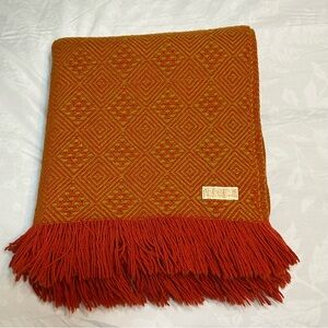 PENDLETON VTG 70x54 Virgin Wool Throw Blanket Diamond Weave Fringe Orange Gold